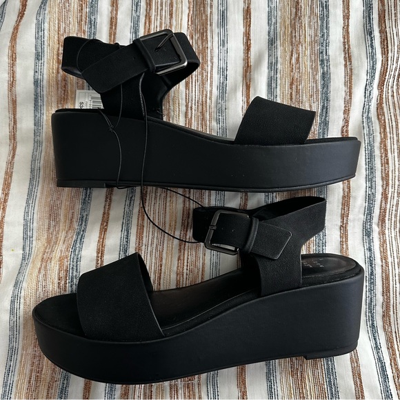 A New Day Platform Sandals Black - Picture 1 of 5